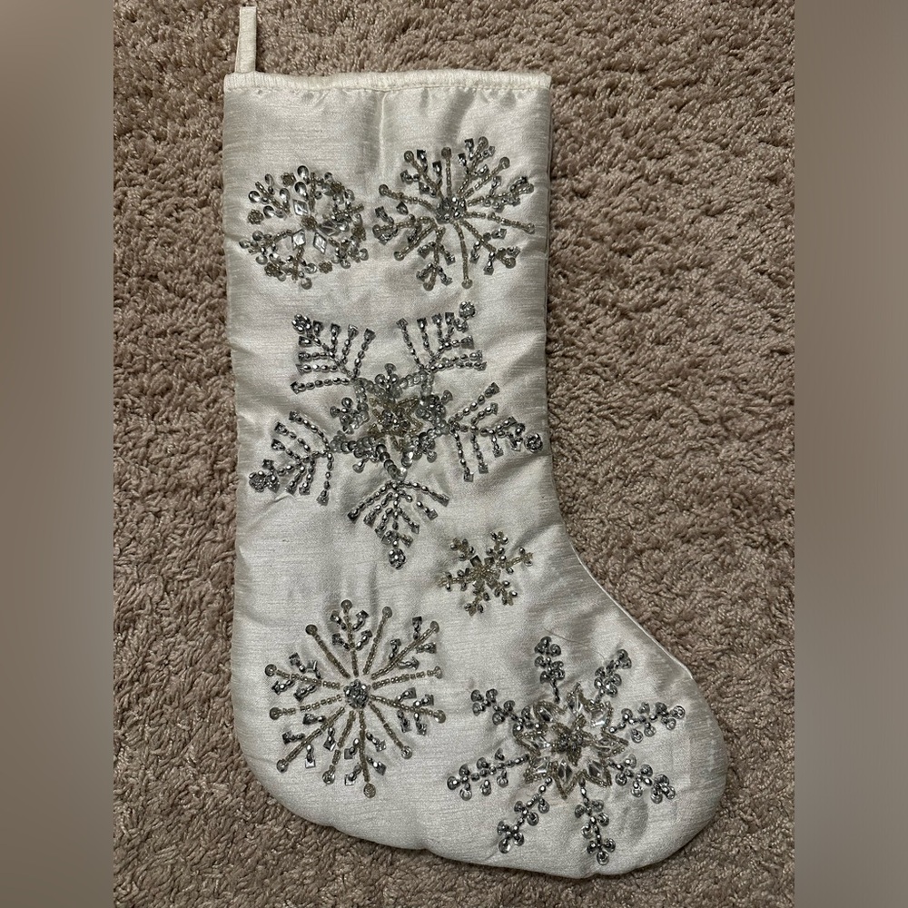 Christmas Stocking
with Beaded Sequin
Snowflakes